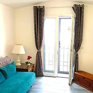Apartment Chic, Fiumicino
